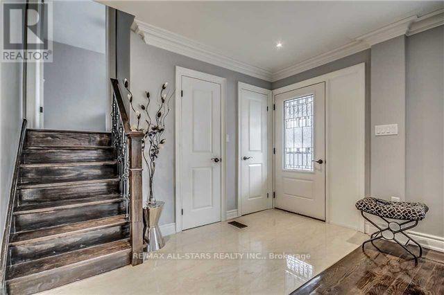 Photo - 12 Rossander Ct