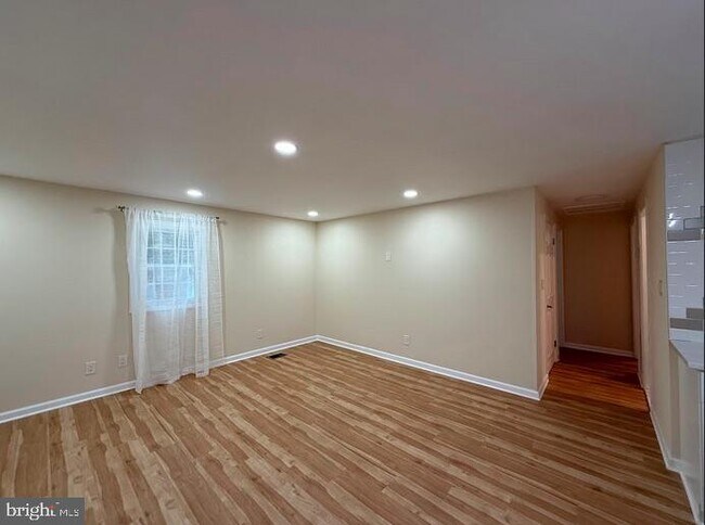 Photo - 12371 Henderson Rd