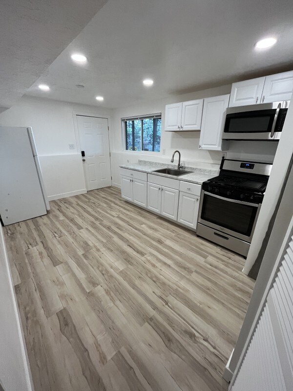 9620 Mumford Dr Unit Downstairs