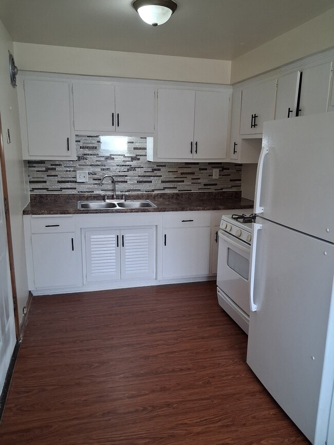 Photo - 4640 N 52nd St