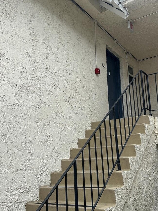 Photo - 8617 SW 68th Ct Unidad 26
