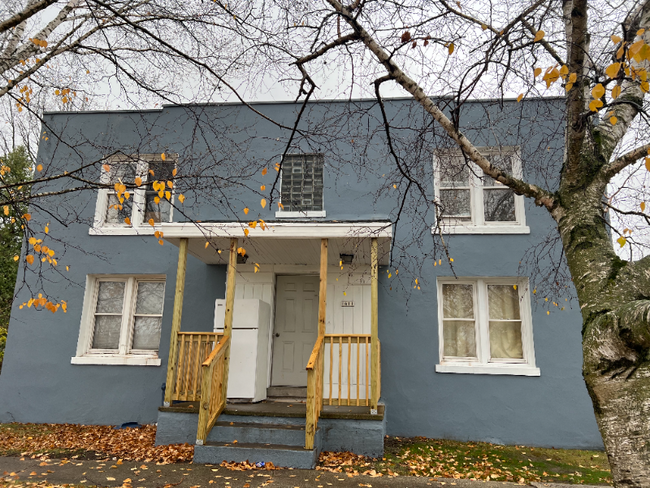 Building Photo - 1609-1611 Dewey St Rental