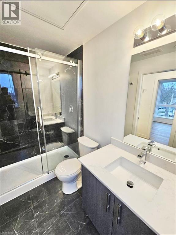 Photo - 312 Erb St. W Unité 202