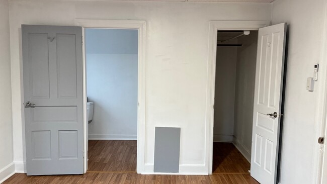 Photo - 993 e Philadelphia st