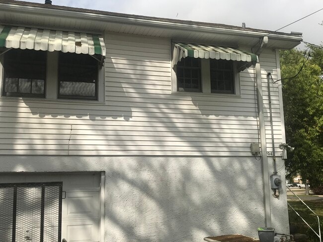Photo - 704 Avenue G