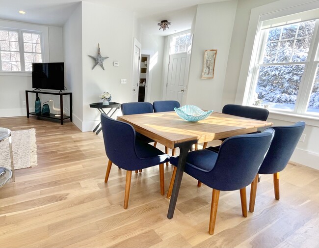 Photo - 76 N Shore Rd Unit 6