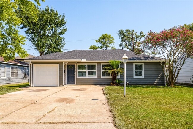 Building Photo - 6742 Feldspar St Rental