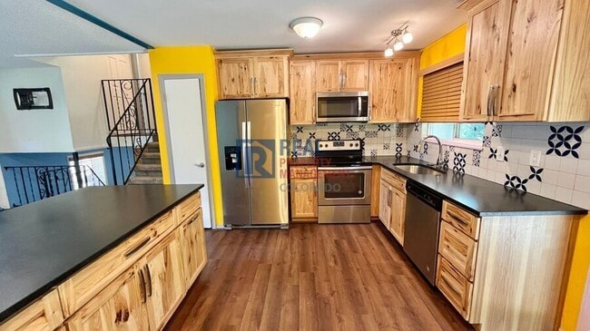 Photo - 10617 W Lehigh Pl