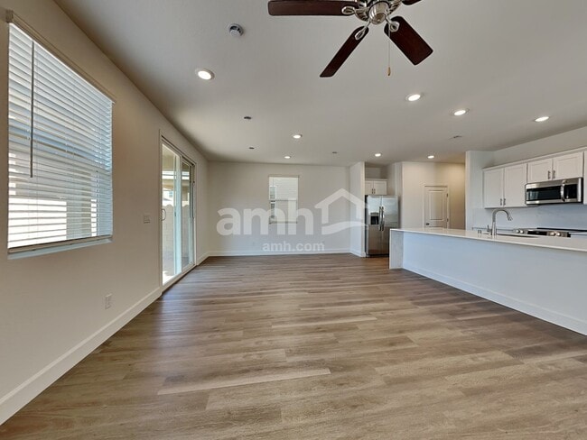 Photo - 10573 Lagaspi Dr