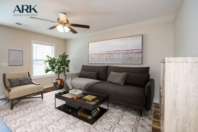 Photo - 925 Dawsons Park Wy