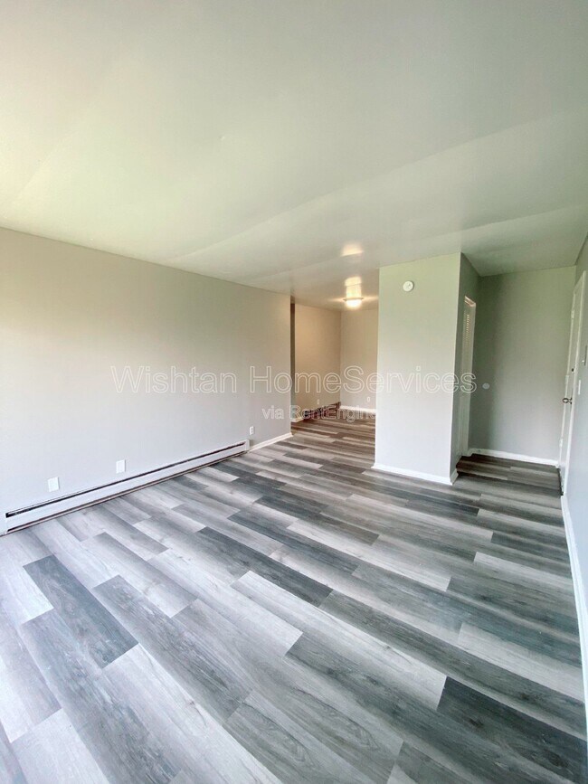 Photo - 201-220 Charleston Blvd Unit 5