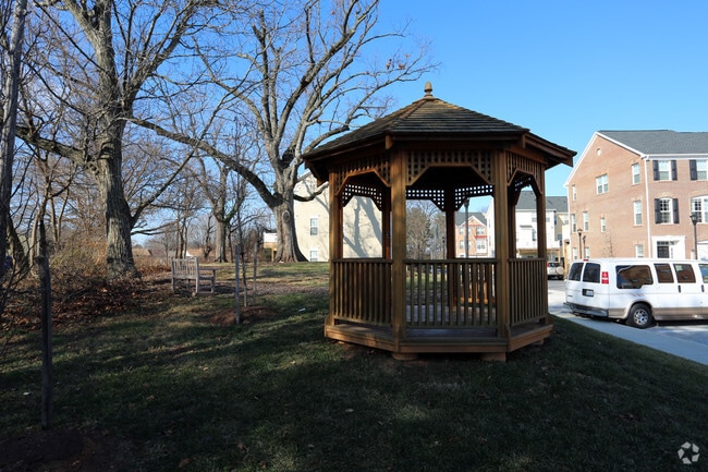 Woodward Crossing Townhomes