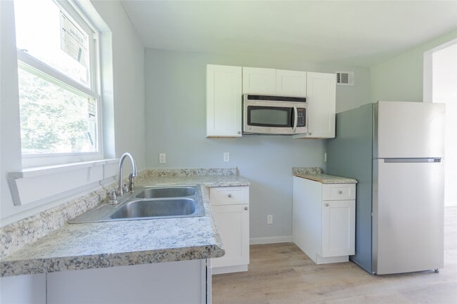 Photo - 1020 5th Ave N