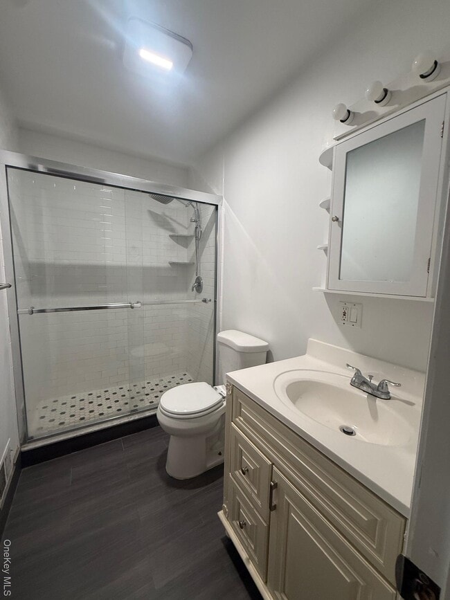 Photo - 192 Osborne Rd Unidad 1st floor