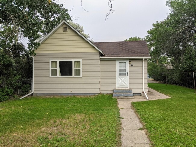 Building Photo - 211 W Cascade Ave Rental