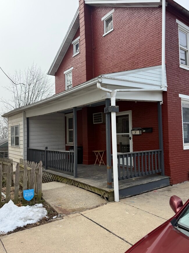 Photo - 46-101 E Hummelstown St