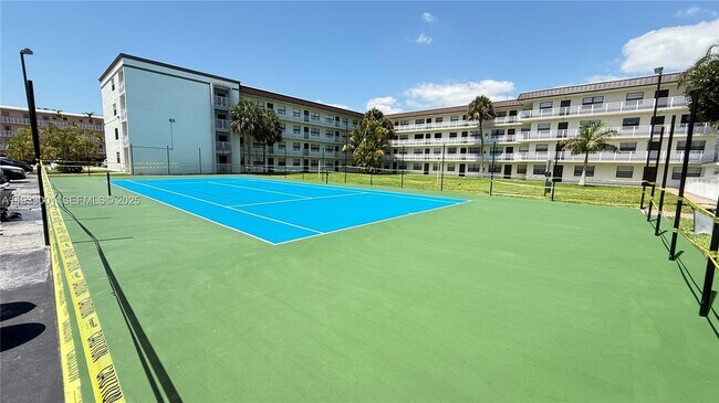 Photo - 500 NE 2nd St Unidad 405