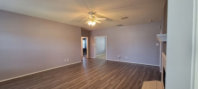 Photo - Spacious 4/2/2 on a Corner Lot
