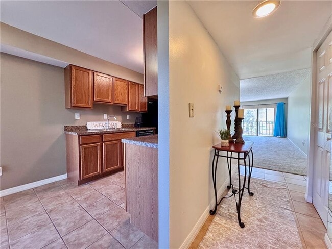 Photo - 2700 Cove Cay Dr Unidad 2B