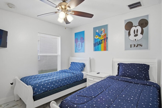 242 Blue Jay Way Unit SI ID1520440P