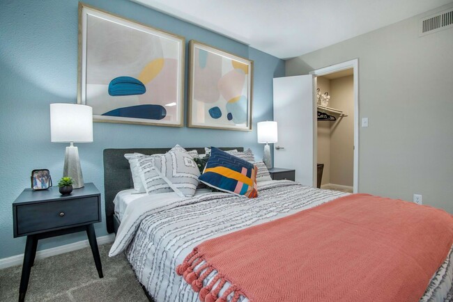 Photo - The Landing at Herndon