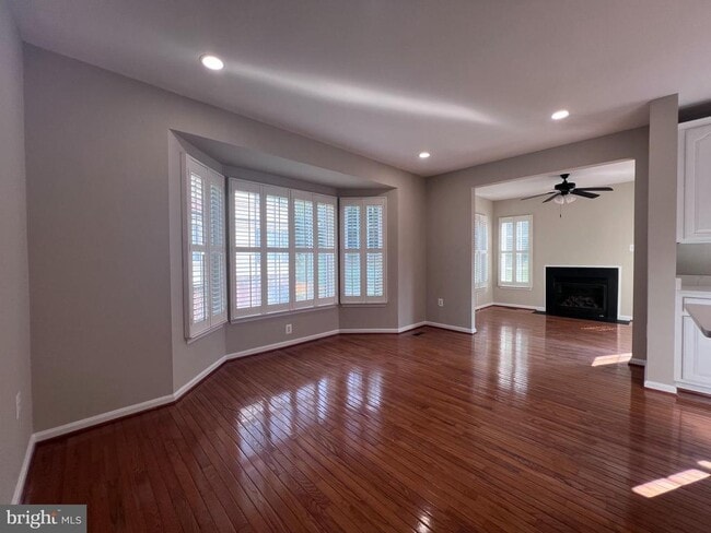 Building Photo - 9757 Cheshire Ridge Cir Rental