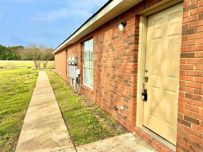 Photo - 5931 Brewbaker Blvd