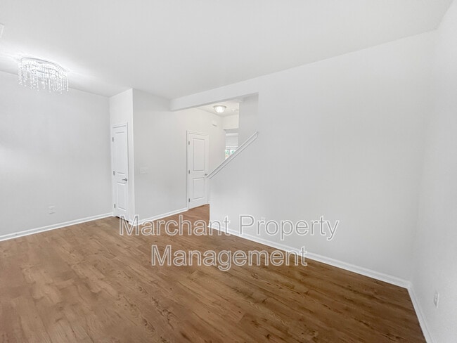 Photo - 47 Granite Ln