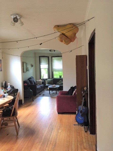 Photo - 1911 W Eddy St Unit 1