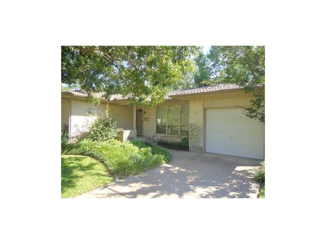 Photo - 10454 Lanshire Dr