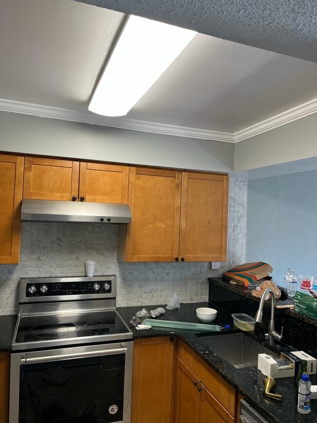 Photo - 820 Camargo Way