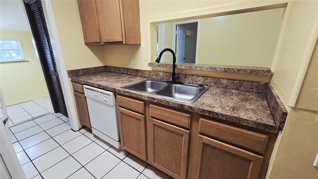Photo - 1715 Bentley Blvd