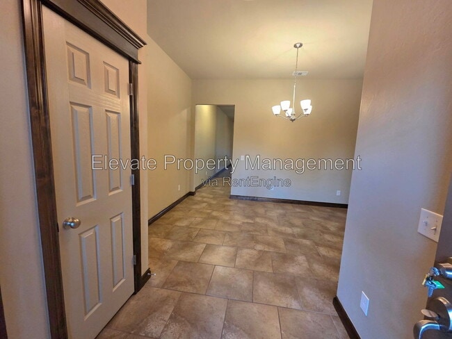 Photo - 2300 Kintyre Rd