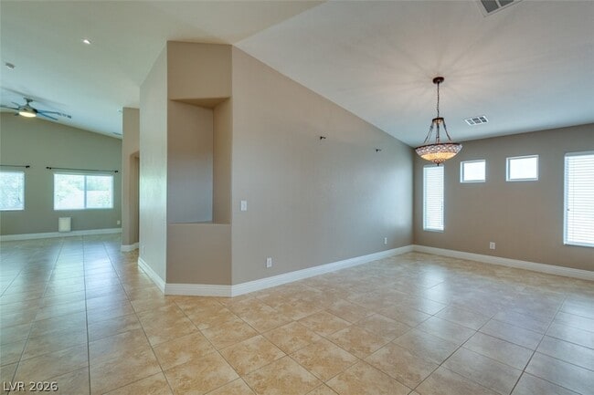 Photo - 82 Rattlesnake Grass Ct