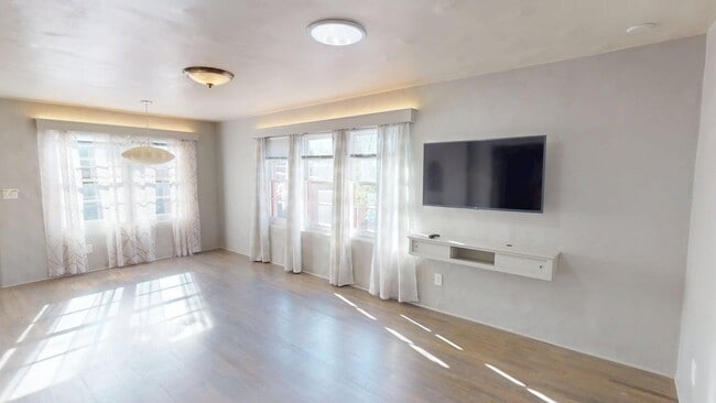 Photo - 901 Galisteo St