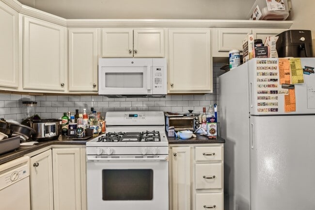 Photo - 122 N Franklin St