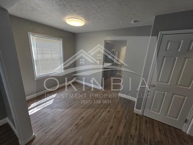 Photo - 1425 Canfield Ave
