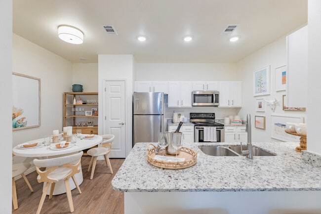 Photo - La Sienna Apartments