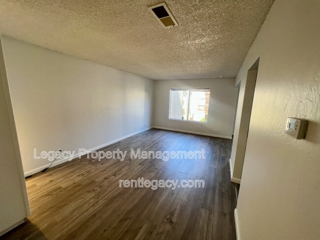 Photo - 2200 Laguna Cir Unit Apt F