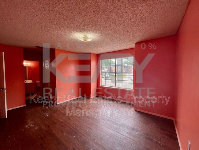 Photo - 108 Meudon St