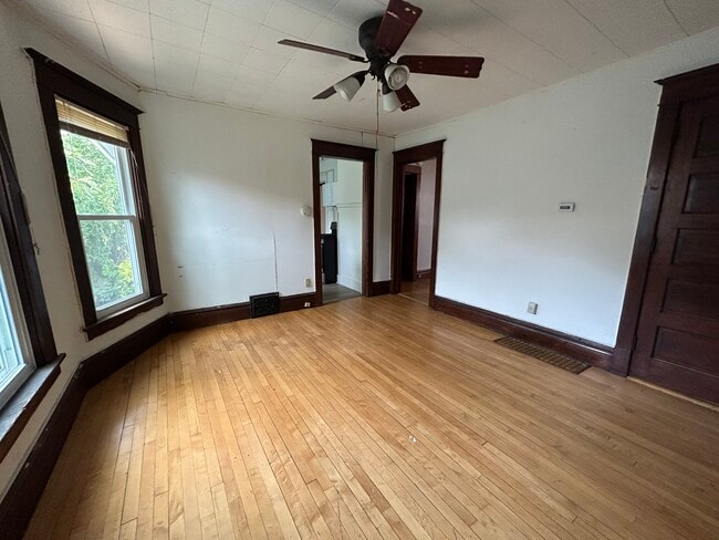 Photo - 514 E Johnson St