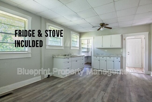 Photo - 1521 Graymont Ave W