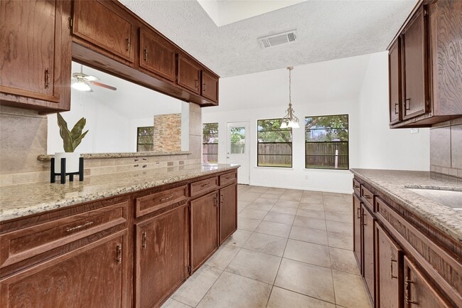Photo - 2730 Mesquite Dr