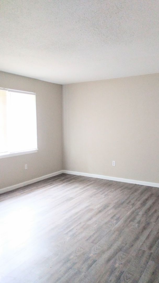 Photo - Charming 4 Bedroom Home with Carport in Memphis! - Open To Section 8