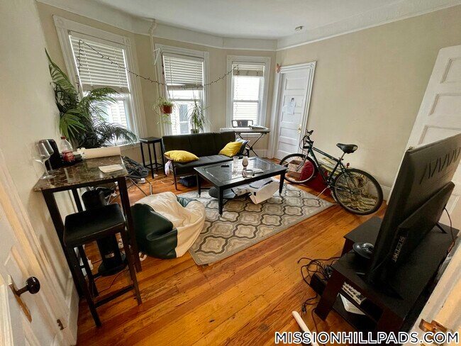 Photo - 12 Oswald St Unit 2