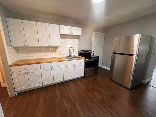 41 Park St Unit 4