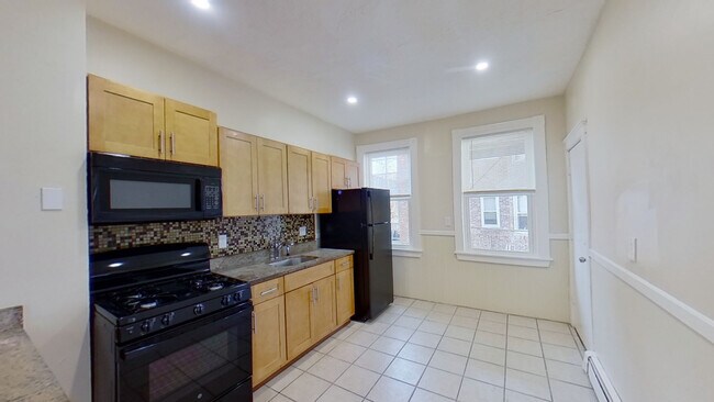 Building Photo - 109 Harold St Unit 2