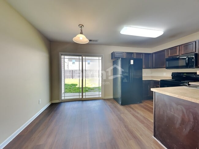 Photo - 117 Roseberry Cir