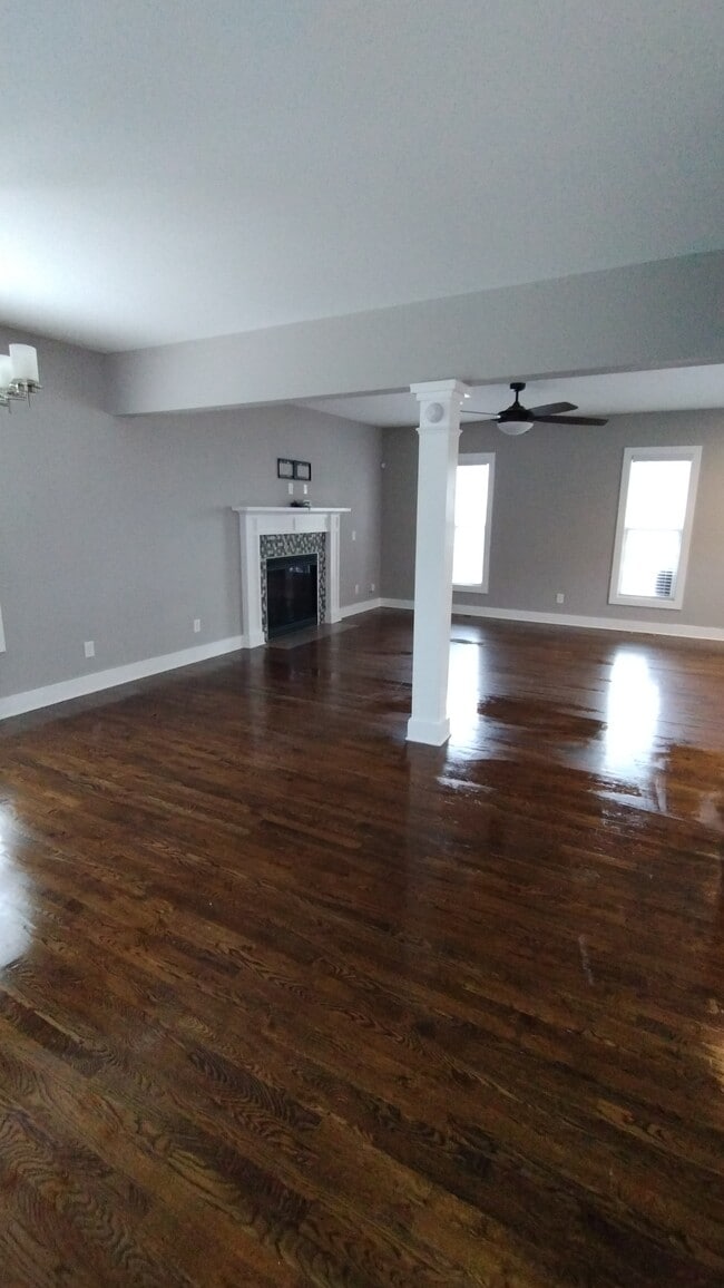 Photo - 1110 Argyle Ave