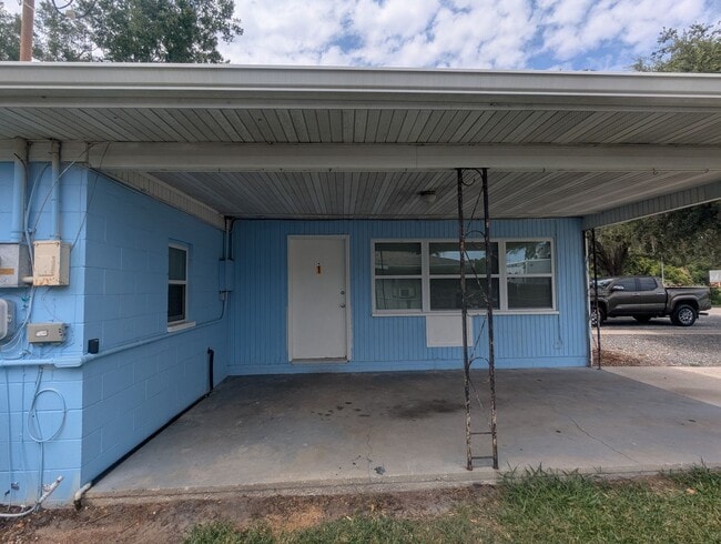 Building Photo - 1513 Akron Dr Unit 1